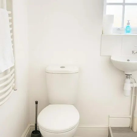 Stylish 1-bed Flat In Trendy Montpelier, * Bristol